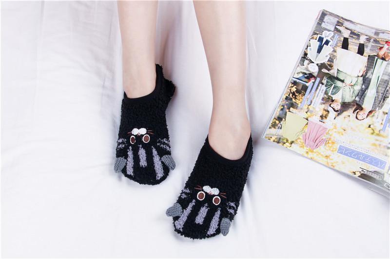 Women 9 Pairs Winter Non-slip Slipper No-show Socks Coral Fleece Cute Animals Grip Socks - CHALIER