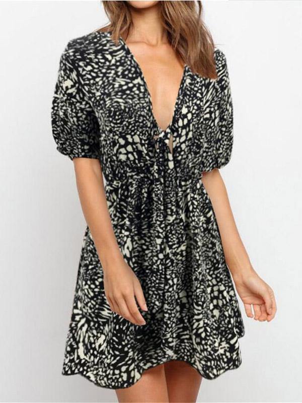 Women's Sexy Printed Deep V-neck Short-sleeved A-line Mini Dress - CHALIER
