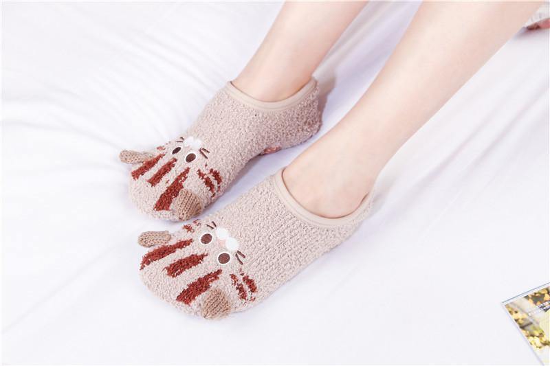 Women 9 Pairs Winter Non-slip Slipper No-show Socks Coral Fleece Cute Animals Grip Socks - CHALIER