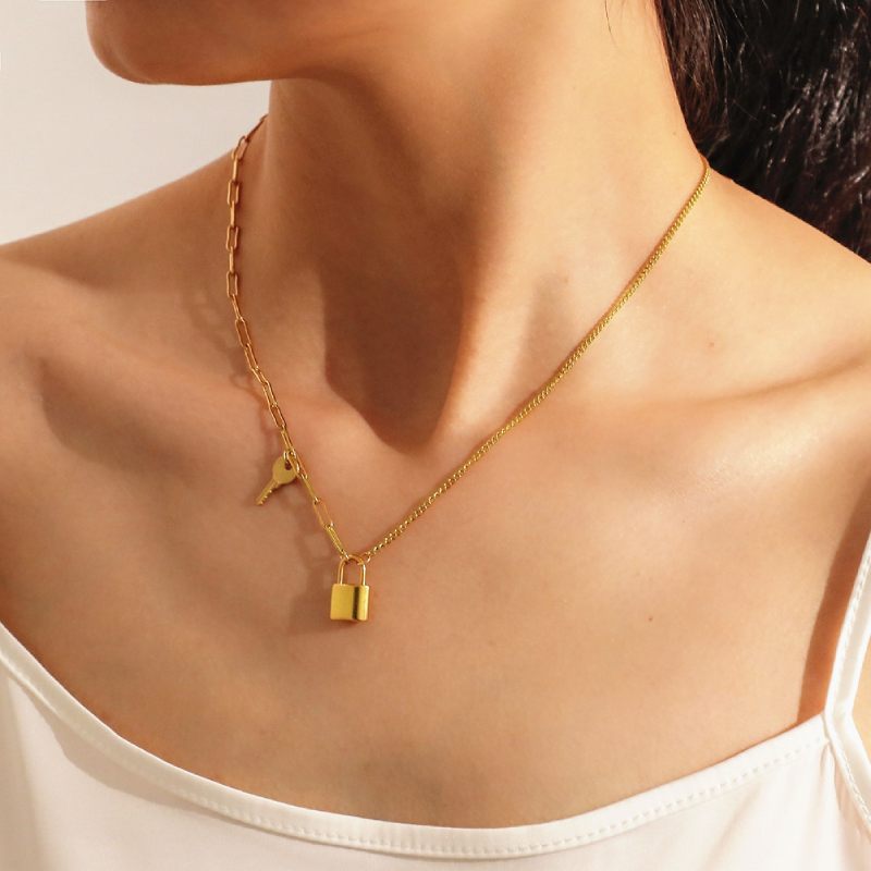 Female Hot Necklaces Women Gold Key Choker Design Jewelry