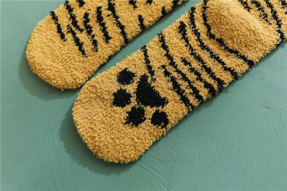 Womens Fuzzy Leopard Pattern Socks Winter Soft Slipper Cozy Fluffy Socks Gifts 7 Pairs - CHALIER