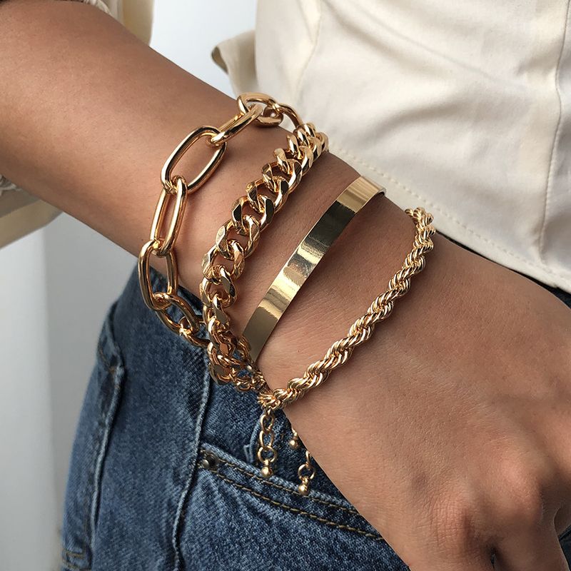 Female Fashionable Bracelets Woman Design Gold Jewelry Set