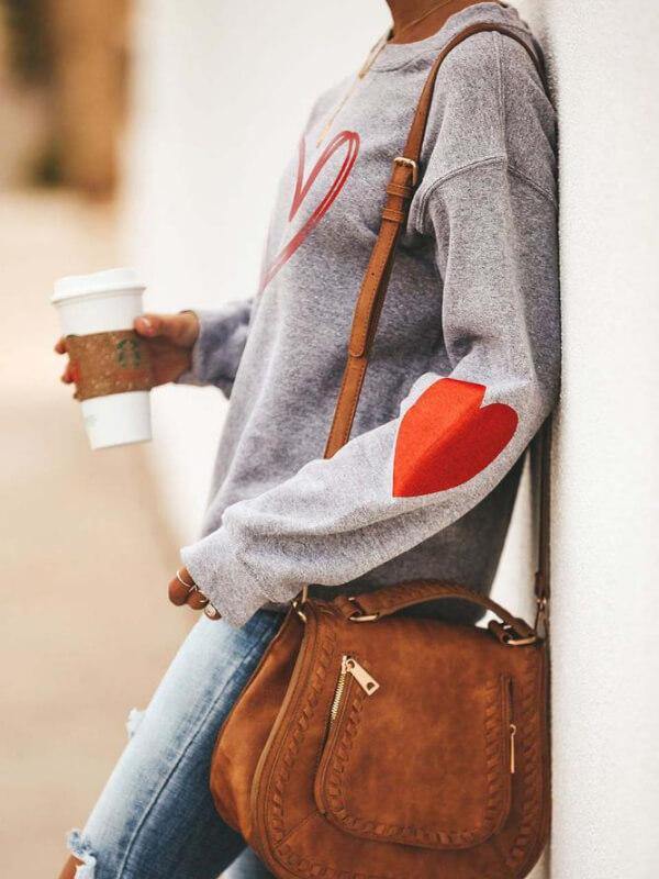 Woman's Valentine's Day Love Print Sweatshirt - CHALIER