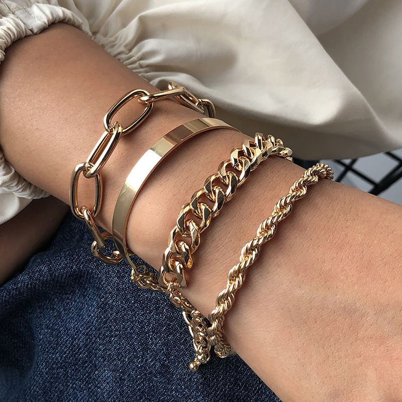 Female Fashionable Bracelets Woman Design Gold Jewelry Set