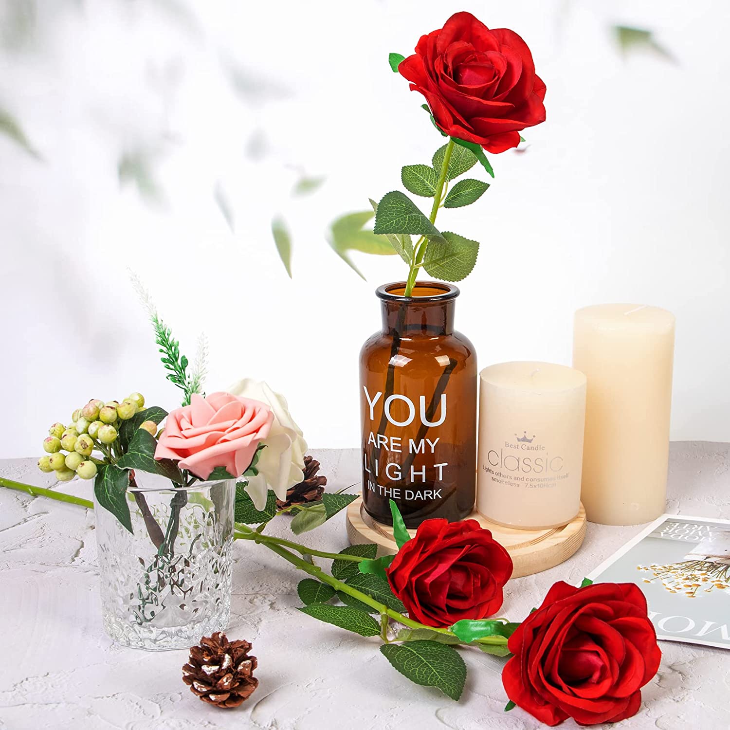 18 Pcs Red Artifical Red Roses Artificial Flowers Long Stem Silk Roses Bouquet for Valentines Day Decor Arrangement Wedding