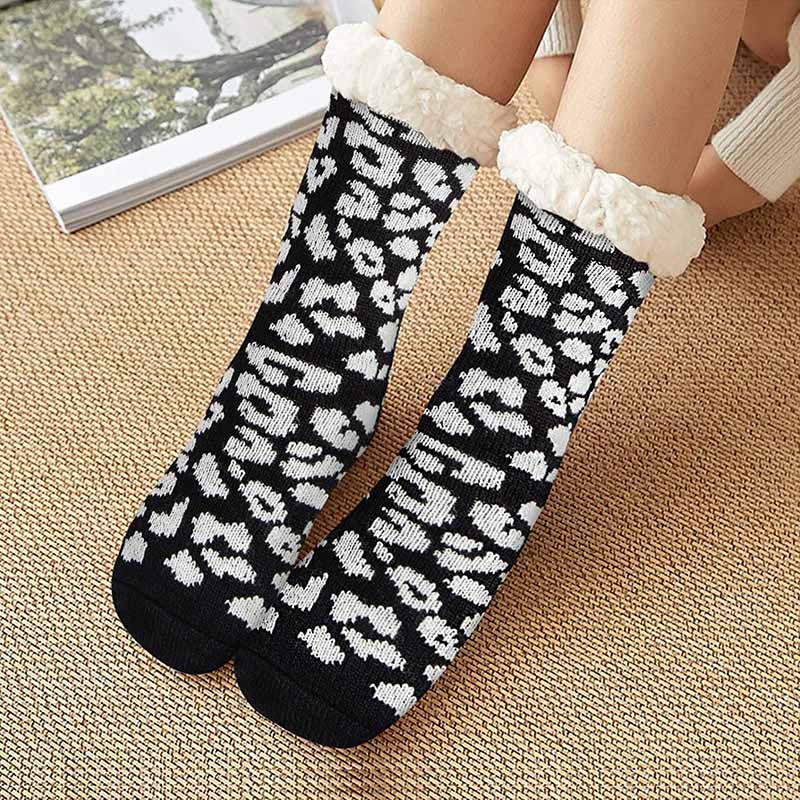 Womens Winter Slipper Socks Fuzzy Cozy Socks Christmas Gift Black/Red 2 Pairs