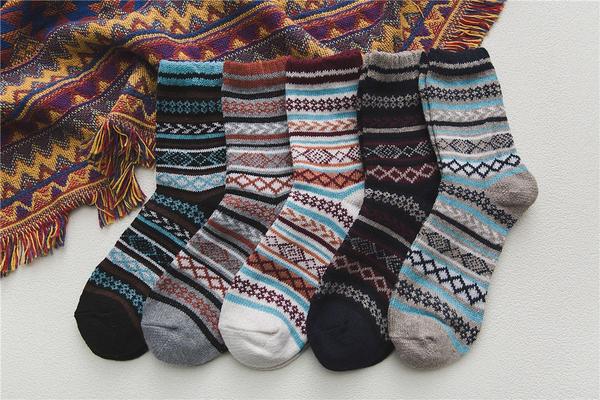 Mens Winter Socks Retro Exotic Knitted Warm Soft Wool Socks 5 Pairs Gift