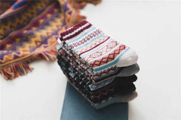 Mens Winter Socks Retro Exotic Knitted Warm Soft Wool Socks 5 Pairs Gift