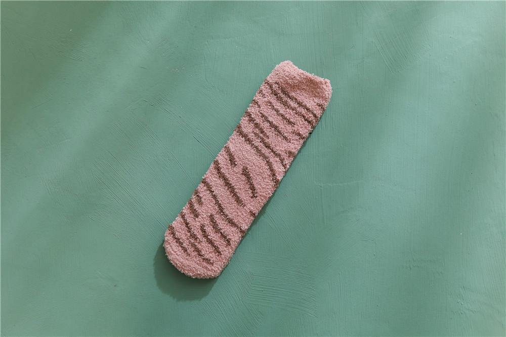 Womens Fuzzy Leopard Pattern Socks Winter Soft Slipper Cozy Fluffy Socks Gifts 7 Pairs - CHALIER