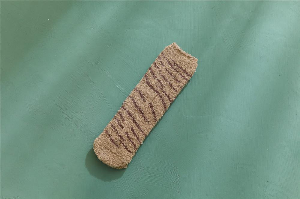 Womens Fuzzy Leopard Pattern Socks Winter Soft Slipper Cozy Fluffy Socks Gifts 7 Pairs - CHALIER